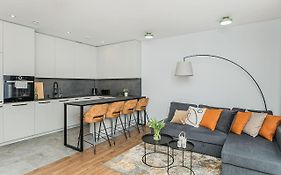 Lovely Apartment With Private Terrace By Urban Rent
