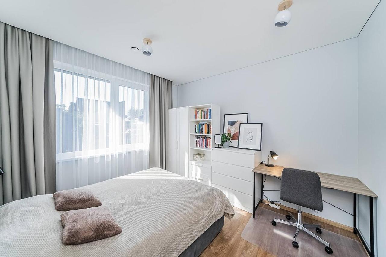 Lovely Apartment With Private Terrace By Urban Rent Kaunas Exterior foto
